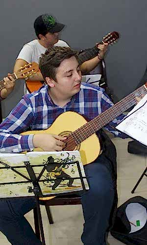 Gitarı Kısa Sürede Öğrenin!