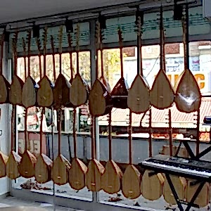 Deniz Müzik Merkezi: Piyano Kursu, Gitar Kursu, Keman Kursu, Bağlama Kursu