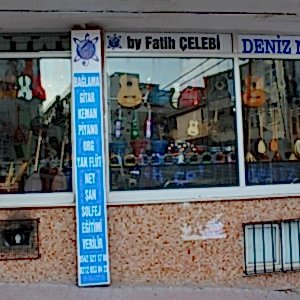 Deniz Müzik Merkezi: Piyano Kursu, Gitar Kursu, Keman Kursu, Bağlama Kursu